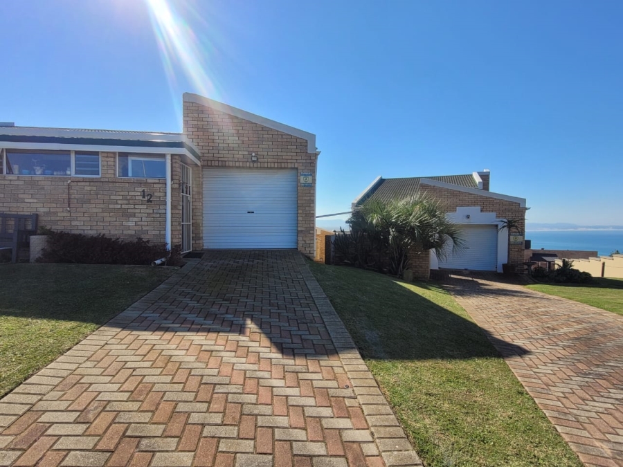 2 Bedroom Property for Sale in Wavecrest Eastern Cape